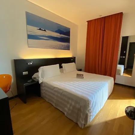 Card International Hotel