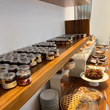 Card International Szálloda 4*