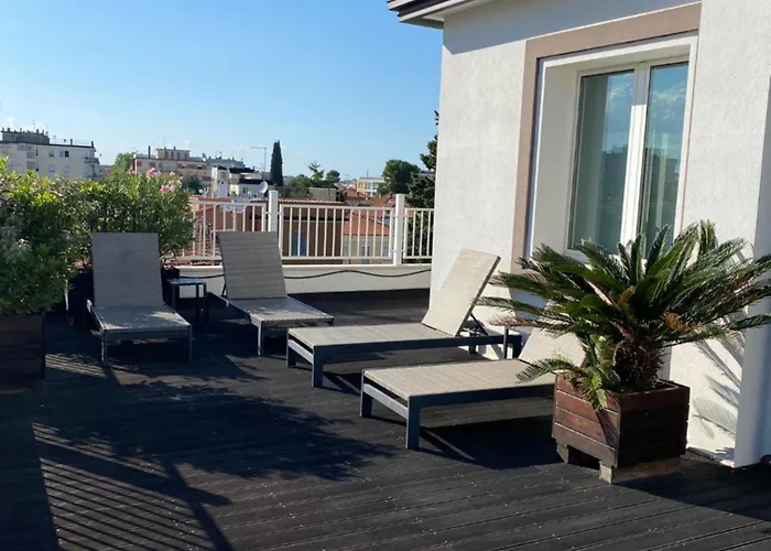 Card International 4* Rimini