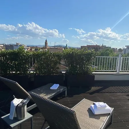 Card International Hotel 4*