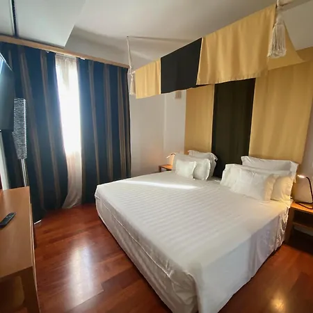 Card International 4* Rimini