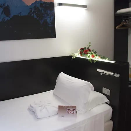 Card International Hotel 4*
