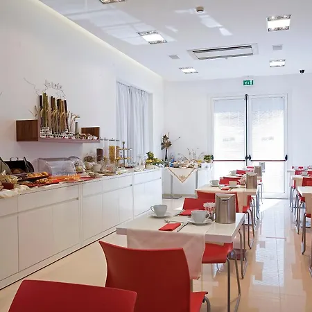 Card International 4*