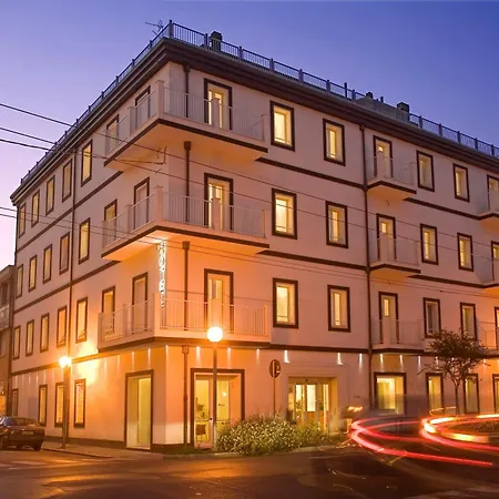 Отель Card International